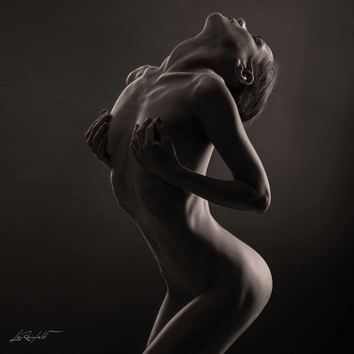 NUDEART and Fantasy - aus LA VikToryModel